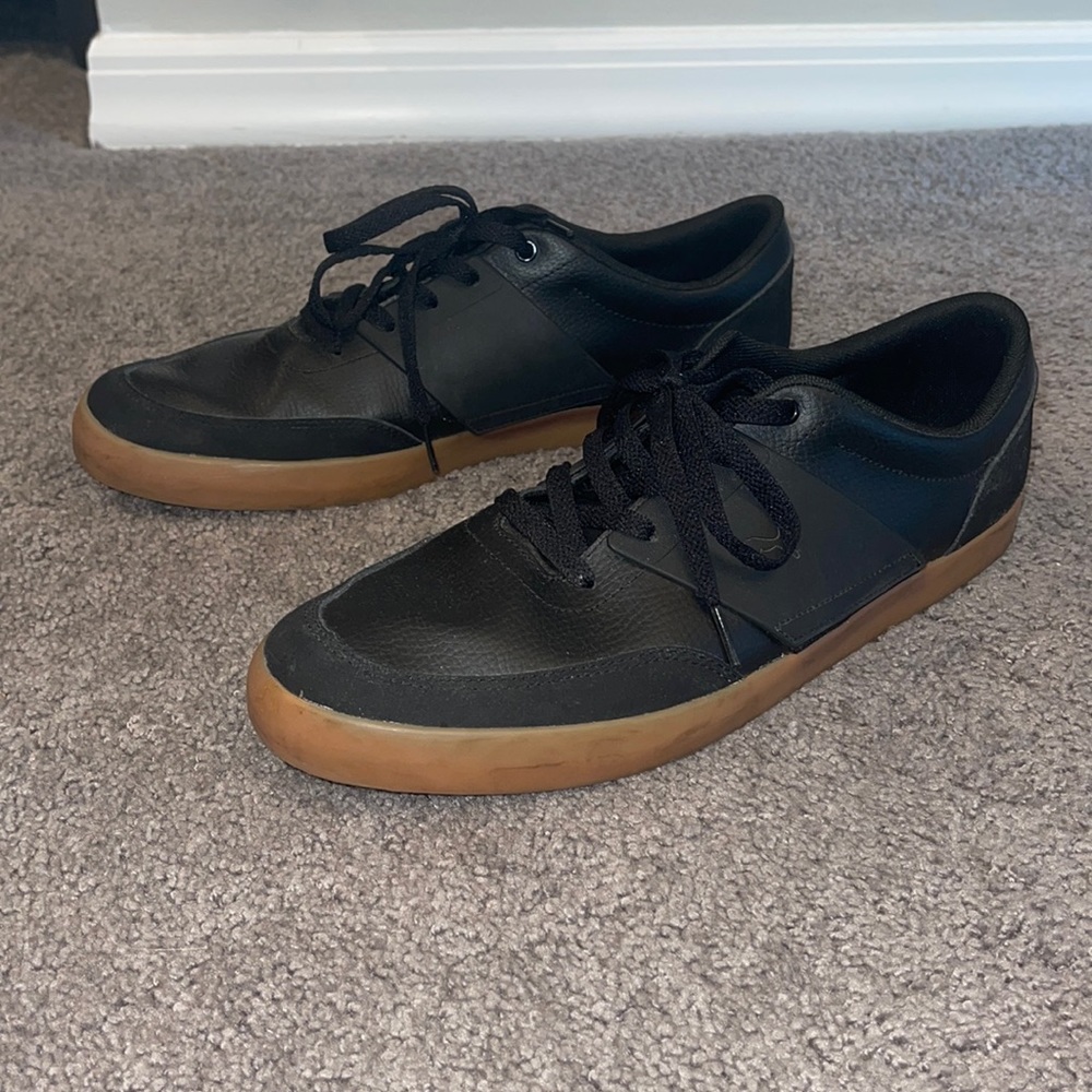 Puma Sneakers
